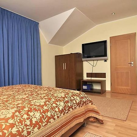 Villa Vitoria Giroc Phòng bức ảnh