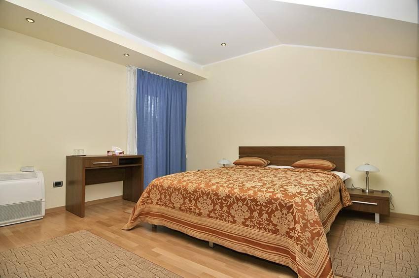 Villa Vitoria Giroc Phòng bức ảnh
